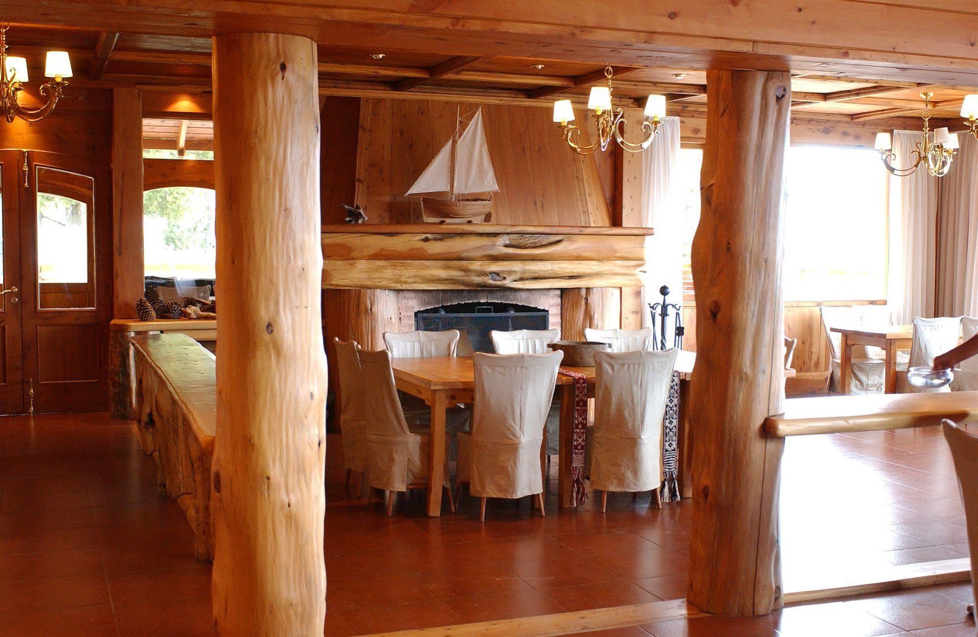 Hosteria Isla Victoria Lodge İç mekan fotoğraf